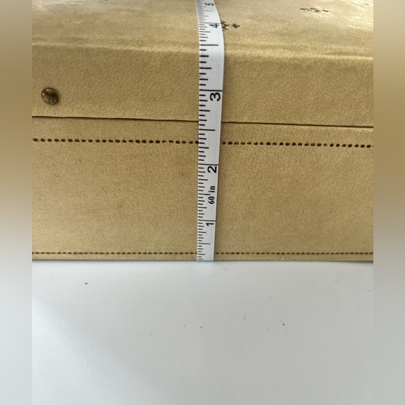 MELE vintage mid-century cream and gold fleur de lis jewelry box - Picture 3 of 12